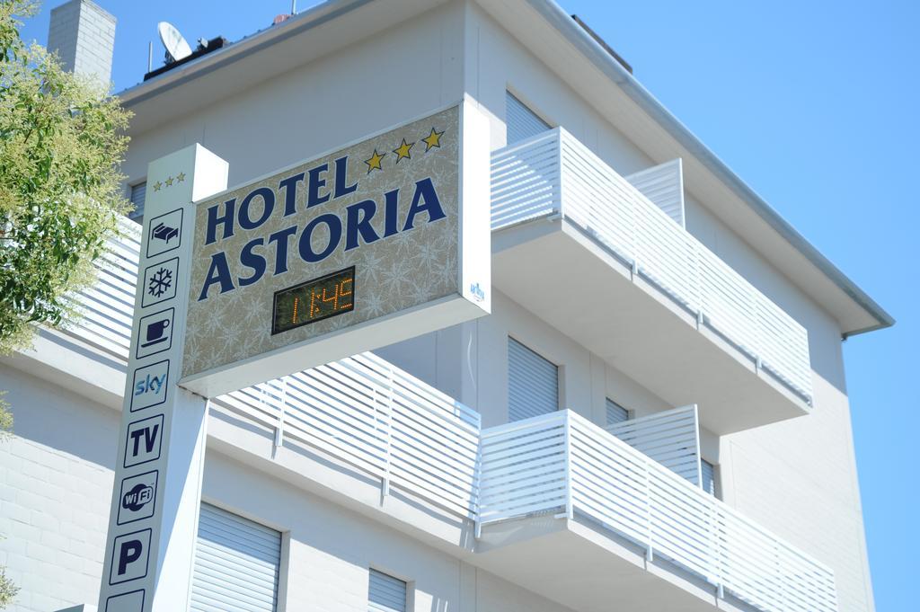 Hotel Astoria Rávena Exterior foto